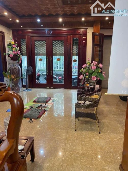 Bán căn nhà MP khu Đông Ngô Quyền, ph Lê Thanh Nghị, TP HP mới, 158m2, mt 9m, vị trí vip - 3