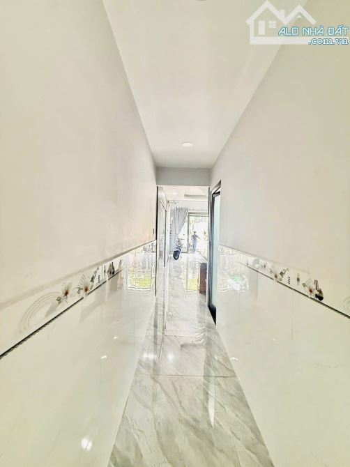 Nhỉnh 4 Tỷ, Nhà C4 Mới Khu Phân Lô Hẻm 8m Thông Trần Thị Năm, 60m2(4*15m) - 3