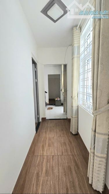 Bán Nhà 3 tầng kiệt oto Nguyễn Tất Thành – Hải Châu - DT 95m2 - Chỉ 6tỷ800 - 3