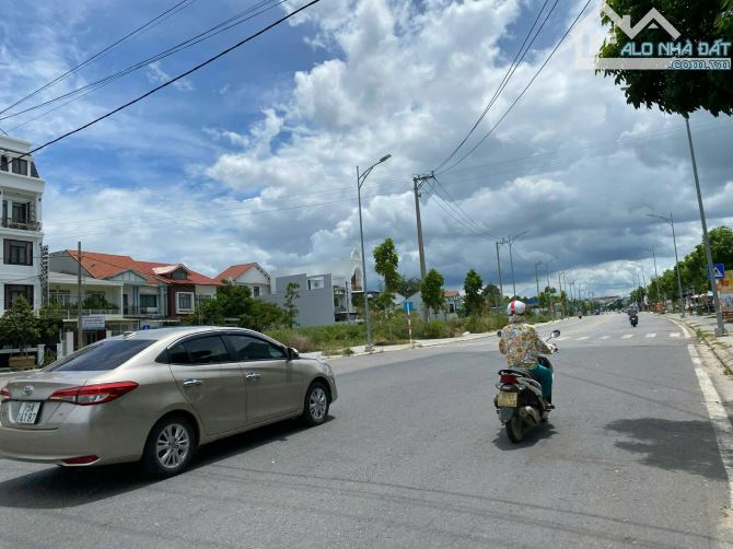 BÁN ĐẤT 92,2M2 MẶT TIỀN ĐƯỜNG ĐỒNG KHỞI, KQH BÀU VÁ, VIEW CÔNG VIÊN, ĐỐI DIỆN NHÀ HÀNG MÂY - 4