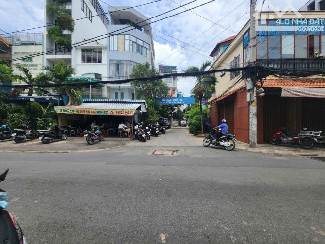 Căn hộ dịch vụ - Dòng tiền khủng 112TR/th .98m 5 tầng,hẻm 3 gác - 4