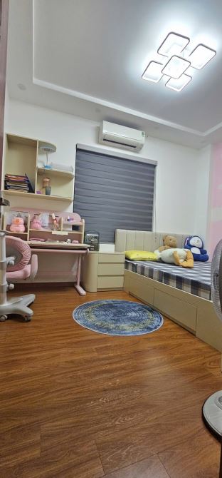 Lương Sử C- Nhà tự xây đẹp, oto tránh 20m, trung tâm, 45m2, hai thoáng. Giá 9.9 tỷ - 4