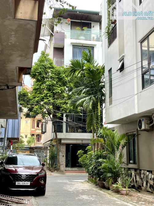 Bán Nhà Tây Tựu - Ô Tô Đỗ Cửa - Tiện Ích Vây Quanh - 5 Tầng 4 Ngủ - 36m2 - 5 Tỷ - 4