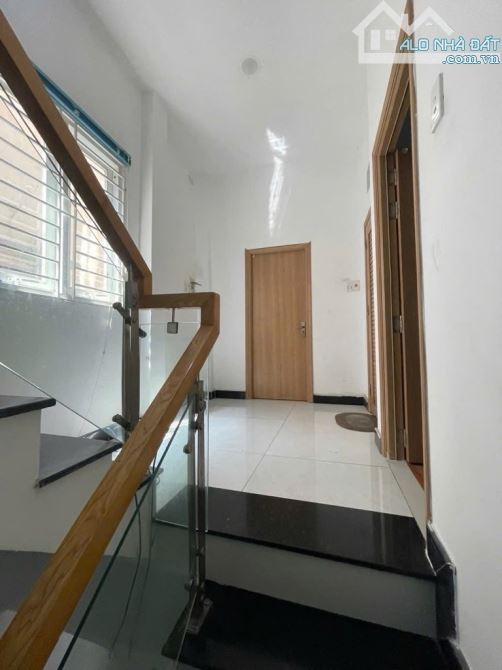 Bán nhà 3 tầng Tân Thới Hiệp Q12 – Ngang 5m – 55m² – Sổ hồng riêng – Giá 4,79 tỷ - 4