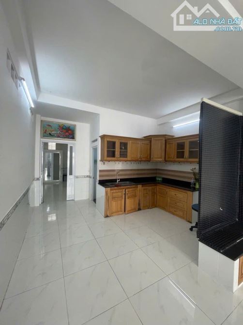Bán nhà 2 tầng, Đường số 17, Quận 7. DT 75m2, 3PN, Dòng tiền khủng. Nhỉnh 5 tỷ - 4