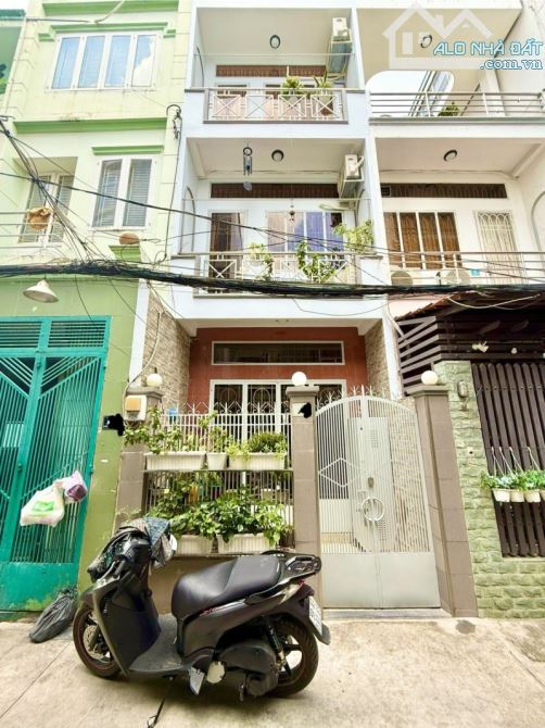 🏙️ GIỮA LÒNG QUẬN 1 – AN NINH TUYỆT ĐỐI 📍 Cư xá Nguyễn Cảnh Chân, Q.1 - 4
