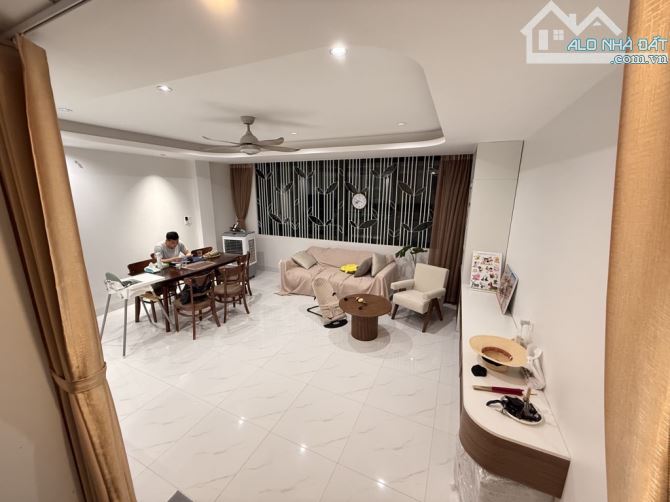 Nhà Quang Tiến - 40m2 - 5 tầng - gara ô tô - dân xây - full nội thất - 4