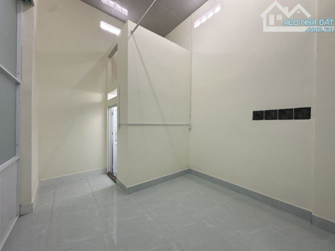 Bán nhà Hóc Môn Tân Hiệp 39-Dt 106m²-Đường xe tải thông nhau-Chỉ 4.2 tỷ - 4