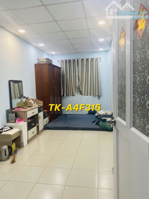 CĂN GÓC HIẾM - TÂN BÌNH - HẺM 4M 1/ - LẠC LONG QUÂN - 27/30M2 - 2 TẦNG - 2PN - 4
