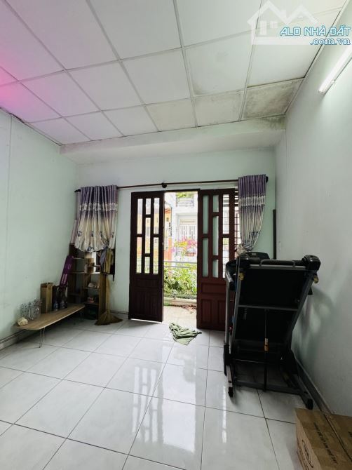 BÁN NHÀ TRẢ NỢ NGÂN HÀNG TẠI ĐƯỜNG SỐ 11, P. BHH , BÌNH TÂN , 3 TẦNG ,6.4 TỶ - 4