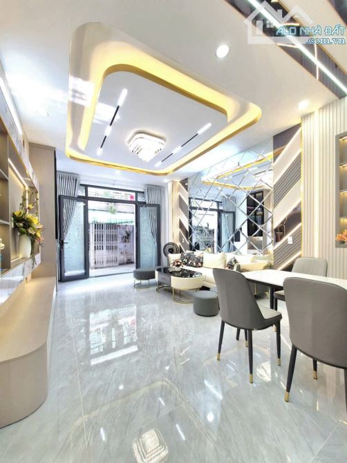 Bán nhà đẹp, nội thất cao cấp Huỳnh Tấn Phát, Nhà Bè, Dt 4x13m, 1 lầu. Giá 4,8 tỷ - 4