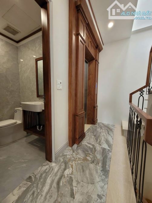 SIÊU HIẾM-VỪA Ở VÀ KINH DOANH - Ô TÔ ĐỖ CỬA-NGÕ THÔNG_ 50m2 – 7 TẦNG – THANG MÁY–19,5 TỶ - 4