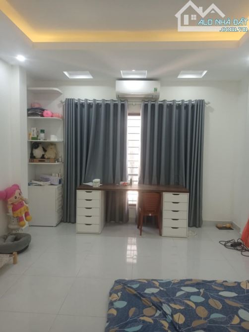 NHÀ MỚI ĐẸP – MẶT TIỀN RỘNG – GẦN KĐT CIPUTRA – 30M RA Ô TÔ ĐỖ NGÀY ĐÊM giá 7.9 tỷ. - 4