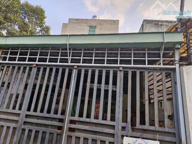 bán nhà c4 - ngay đại học tài chính - ngang 6 - dt 130m2 chỉ 8.3 tỉ - 4