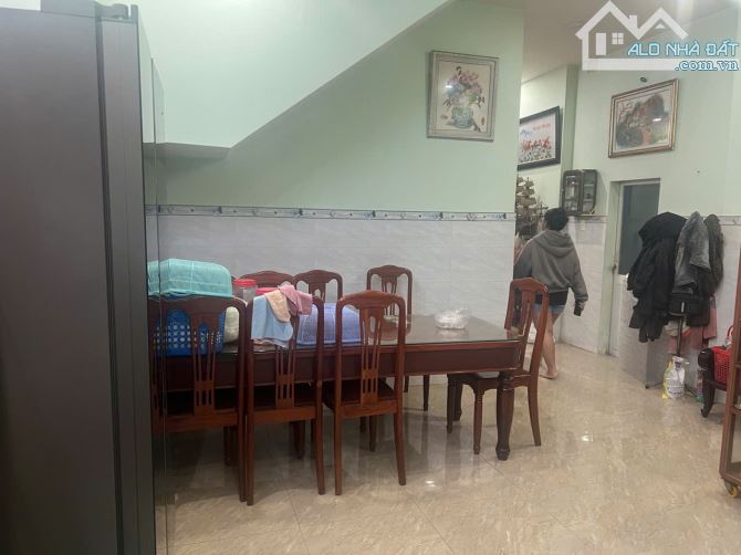 nhà 1t2l tương  lai 2 mặt tiền hẻm - gần ngã 4 thủ đức - giá 9.8 tỉ - 4