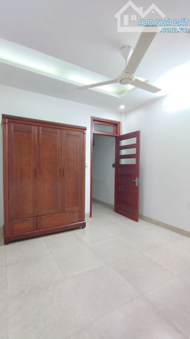 CÓ CĂN NHÀ DÂN XÂY Ở CẦU GIẤY 61/68M2 X 5 TẦNG MẶT NGÕ THÔNG KINH DOANH - 4