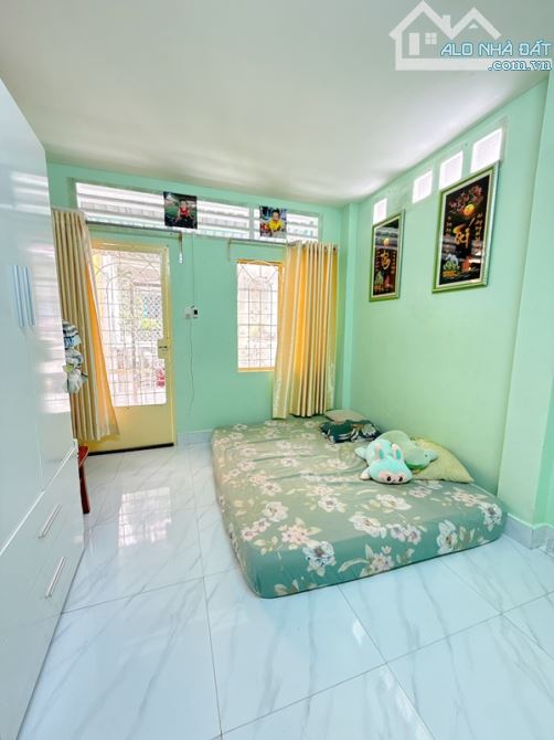 NHÀ ĐẸP, VỢ CHỒNG SON, CON NHỎ AN TÂM BV NHI ĐỒNG 1. HƠN 4 TỶ, 3 TẦNG, HẺM 3M. - 4