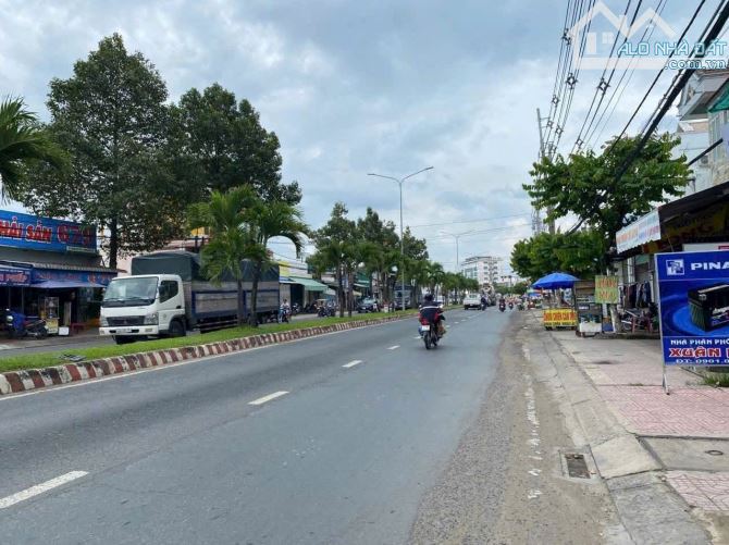 CẦN CHUYỂN NHƯỢNG LẠI CĂN NHÀ 1 TRỆT 2 LẦU MẶT TIỀN ĐƯỜNG NHỰA 6M ĐỐI DIỆ - 4
