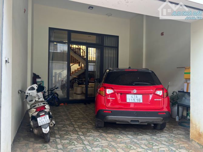 NHÀ MÊ 3 PHÒNG NGỦ HẺM 246 MOAN CHƯA QUA VÀNH ĐAI: GIÁ 3.987 tỷ - 4