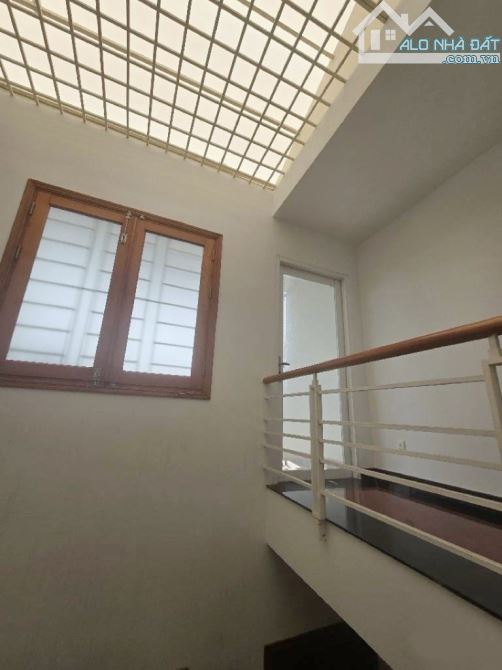 BÁN NHÀ 5 TẦNG, 92m², HXH NGUYỄN THỊ THẬP, QUẬN 7, chỉ 11,x tỷ - 4