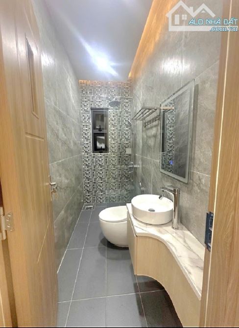 BÁN NHÀ MẶT TIỀN KHU VIP ĐƯỜNG SỐ TÂN VĨNH, QUẬN 4, 4 TẦNG, 4PN, 5WC, 11.8 TỶ - 4