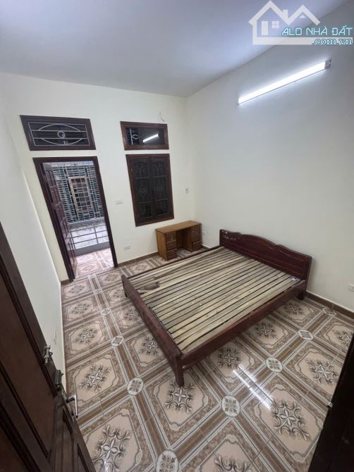MẶT PHỐ TRUNG TÂM ĐỐNG ĐA - LÔ GÓC - VỈA HÈ Ô TÔ TRÁNH CHỈ 11 TỶ - 4