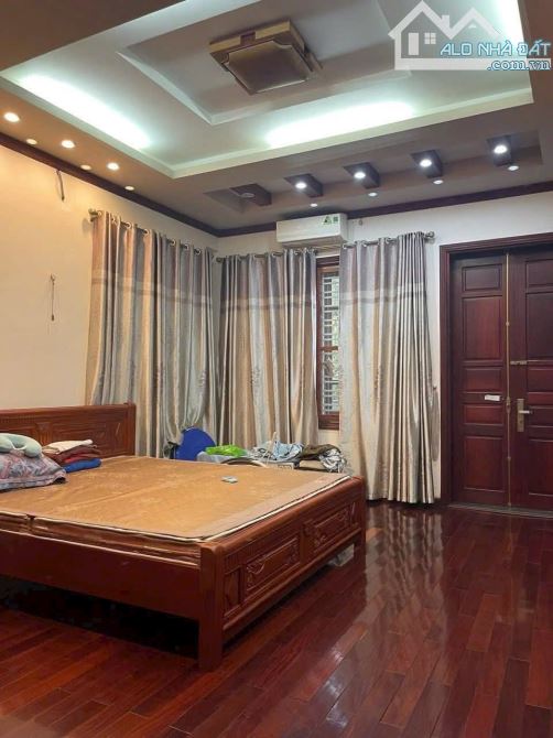 Bán căn nhà MP khu Đông Ngô Quyền, ph Lê Thanh Nghị, TP HP mới, 158m2, mt 9m, vị trí vip - 4