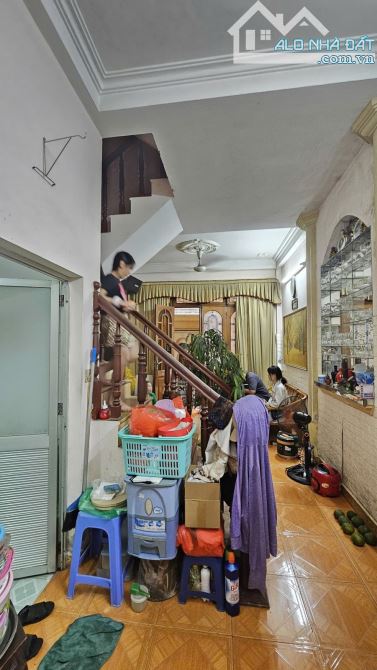 Bán nhà Hoàng Hoa Thám, Ba Đình, 34m2, 3 tầng, mặt tiền 3.8m, giá 7.3 tỷ - 4