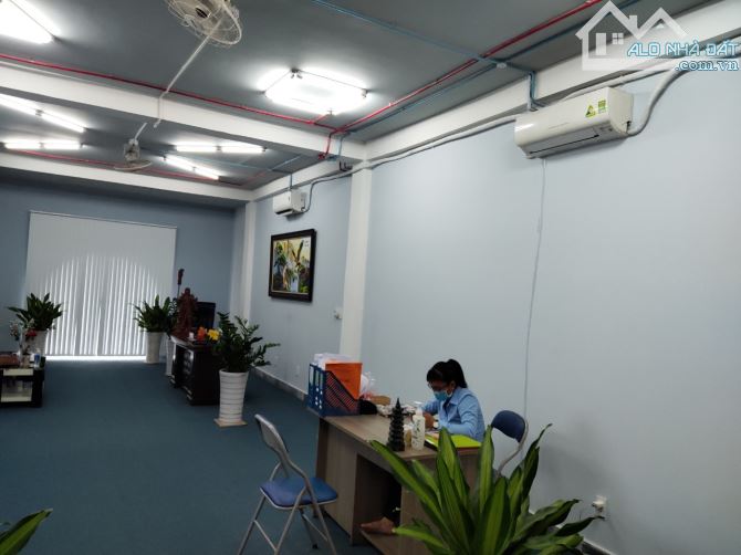 Nhà MT Phạm Huy Thông - Dương Quảng Hàm, P.6, GV. DT: 5m x 16m Hầm trệt 5 lầu, giá: 23,5ty - 5