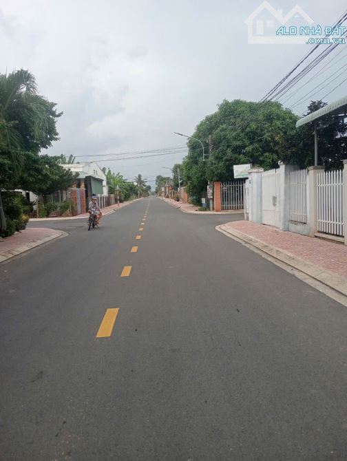 Bán nhà 5,7 x 31 cách mạng tháng 8 chỉ có 2 tỷ 600 - 5