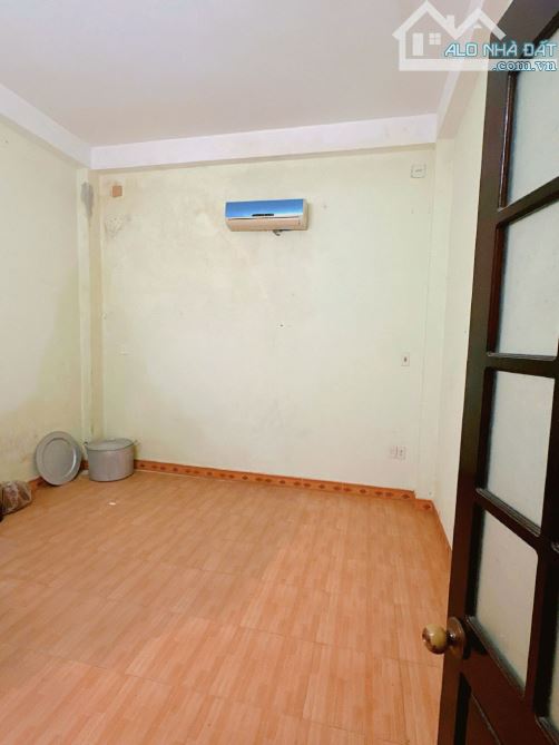 🎉🎉NHÀ 3 TẦNG CỨNG CÁP - SỔ VUÔNG A4 CÓ SÂN OTO ĐẬU TRONG NHÀ - TỔNG DIỆN TÍCH 127M2 - 5