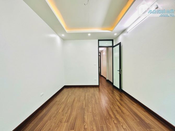 NHÀ ĐẸP, MỚI TRẦN QUỐC VƯỢNG – 41M² – 5 TẦNG – MT 3.3M – NGÕ RỘNG THOÁNG – 9.65 TỶ - 5