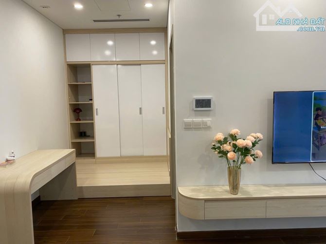 Siêu rẻ-Cc 1N+1 -Cao cấp tại Masteri Vinhome Smart city - Chỉ 4 tỷ - 5