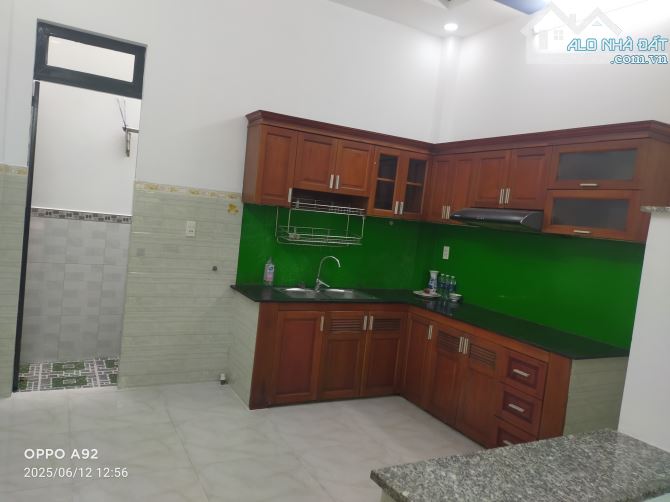 Nhà giá tốt  : ngay lê trọng tấn  dt 3,5x10. 2tần. Hẻm xe hơi - 5