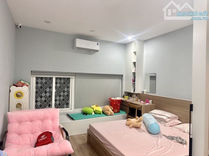 Nhà 3 tầng tâm huyết Kha Vạn Cân - View công viên, ô tô đậu cửa - 8 tỷ nhỉnh nhẹ - 5