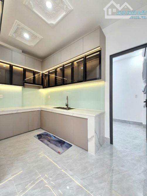 Bán nhà đẹp, nội thất cao cấp Huỳnh Tấn Phát, Nhà Bè, Dt 4x13m, 1 lầu. Giá 4,8 tỷ - 5