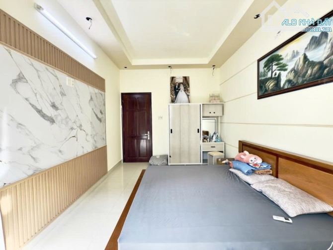 kế mặt tiền Lê Hồng Phong - 2 mặt HXH 6m thông - 50m2 (3.4x15) - 4T 4PN 3WC - dưới 11 tỷ - 5