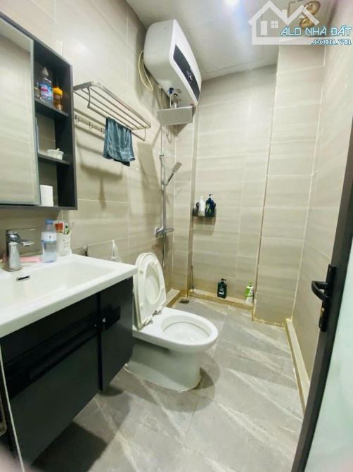 BÁN NHÀ P. LÔ, NGÕ THÔNG, KD, THANG MÁY ,NGUYỄN THỊ ĐỊNH, CẦU GIẤY.53M² ,6T – 15,9 TỶ - 6