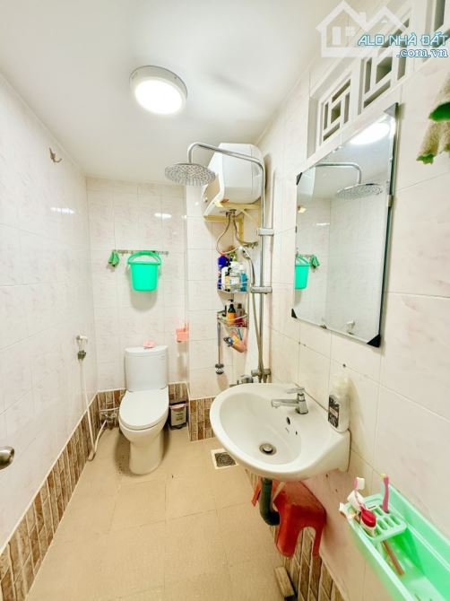 🏙️ GIỮA LÒNG QUẬN 1 – AN NINH TUYỆT ĐỐI 📍 Cư xá Nguyễn Cảnh Chân, Q.1 - 6