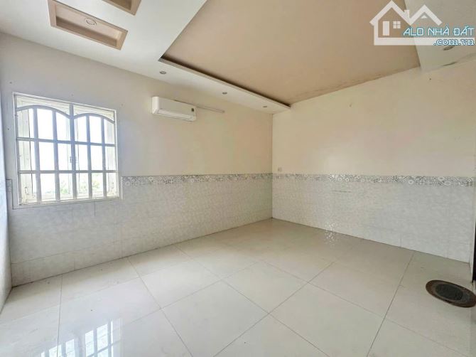 CHO THUÊ NHÀ GÓC 2 MẶT TIỀN TRUNG TÂM CẦN THƠ, 1 TRỆT 5 LẦU, 65 TRIỆU/THÁNG, CÓ THANG MÁY - 6
