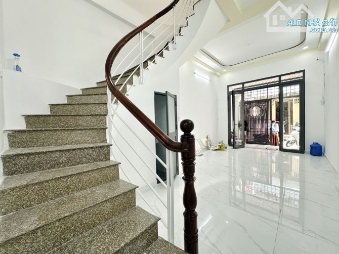 Bán nhà mới Bình Thạnh - Hẻm ô tô 7 chỗ - 3 tầng - nhà mới - 6