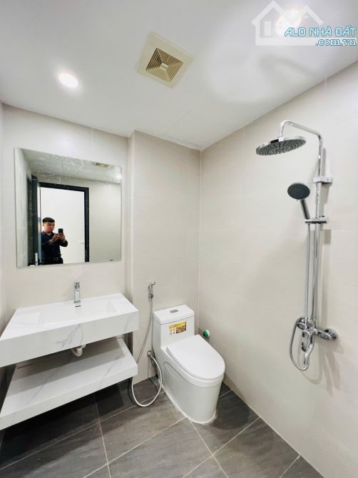 Chính chủ bán nhà lô góc ngõ 342 Hồ Tùng Mậu 32m, 5 tầng, mặt tiền 4,6m giá 8,1tỷ - 6