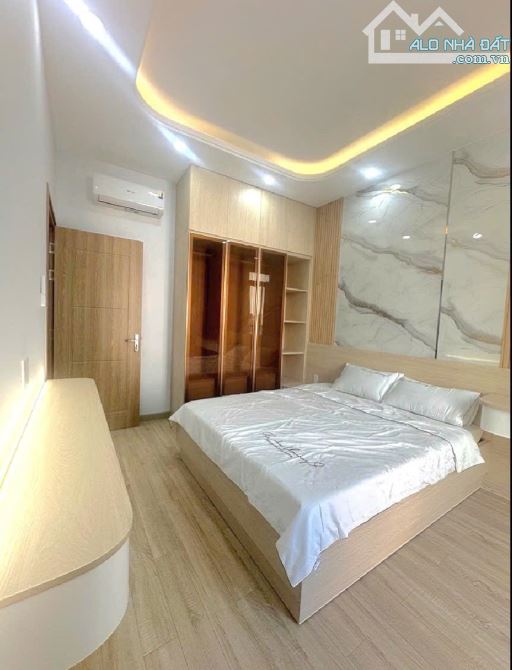 BÁN NHÀ MẶT TIỀN KHU VIP ĐƯỜNG SỐ TÂN VĨNH, QUẬN 4, 4 TẦNG, 4PN, 5WC, 11.8 TỶ - 6