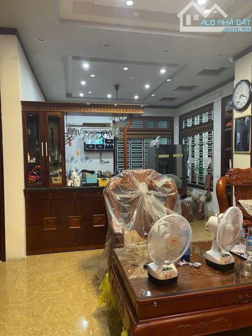Bán căn nhà MP khu Đông Ngô Quyền, ph Lê Thanh Nghị, TP HP mới, 158m2, mt 9m, vị trí vip - 6