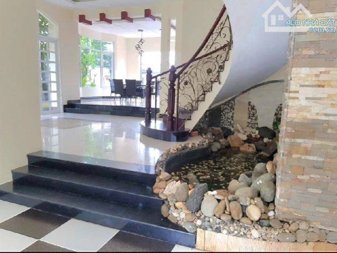 BÁN GẤP BIỆT THỰ SÂN VƯỜN KHU VIP TÂN PHONG, QUẬN 7, 5PN, 6WC, 69 TỶ - 6