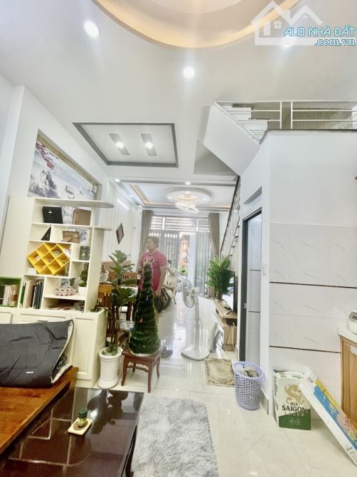 Bán Nhà Quận Gò Vấp Hẻm Xe Hơi - 4 Tầng, Gần Làng Hoa, Full Nội Thất, Sổ Riêng - Giá Tốt - 6