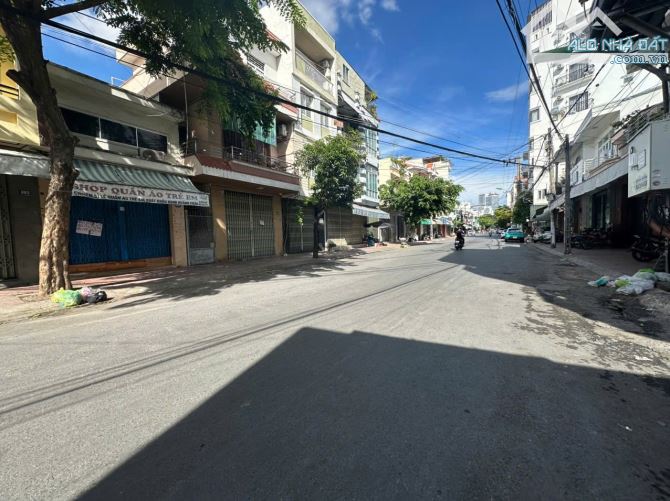 Hạ Giá bán nhà 3 tầng đường 16m trung tâm Cách biển Nha Trang 1km- - 7