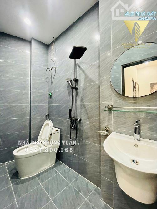 P Tuấn... NHÀ ĐỘC LẬP SÂN CỔNG PHỐ TRUNG TÂM LẠCH TRAY•  3 TẦNG RỘNG 62m2 - 7