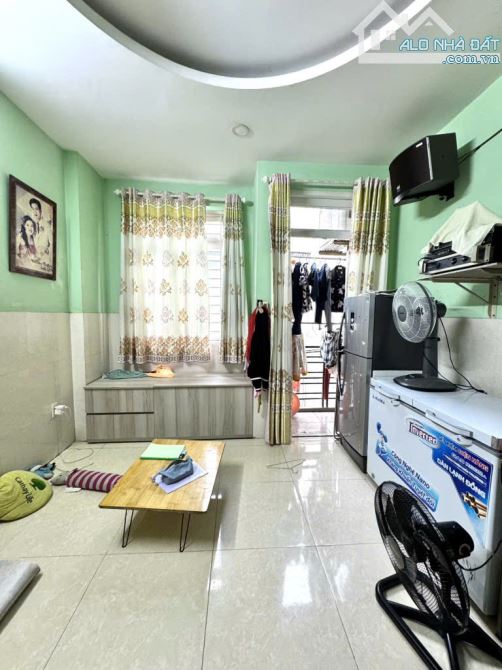 NHÀ HIẾM , TRẦN PHÚ QUẬN 5, CẠNH KHU ĐẠI THẾ GIỚI, GIÁ 7,9 TỶ - 7
