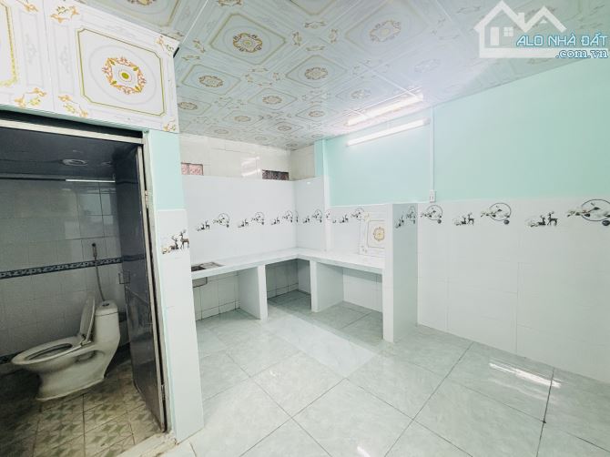 Bán Nhà Trung Chánh Gần Chợ Ngã Ba Bầu -55 M2 ( 4x14 )Cấp 4- HXH 6M -  Chỉ 3,2Tỷ. - 7